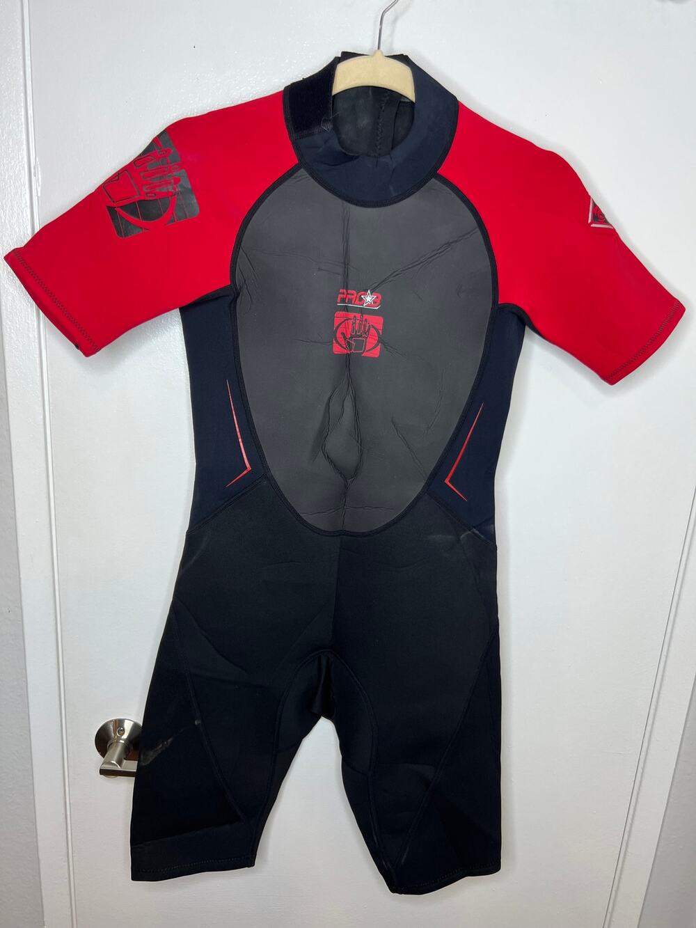 Body Glove Pro 3 Youth Springsuit Wetsuit Black/Red 2/1mm NEW ~ Size 14 Youth